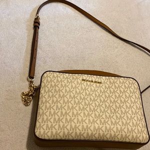 Michael Kors CrossBody Bag